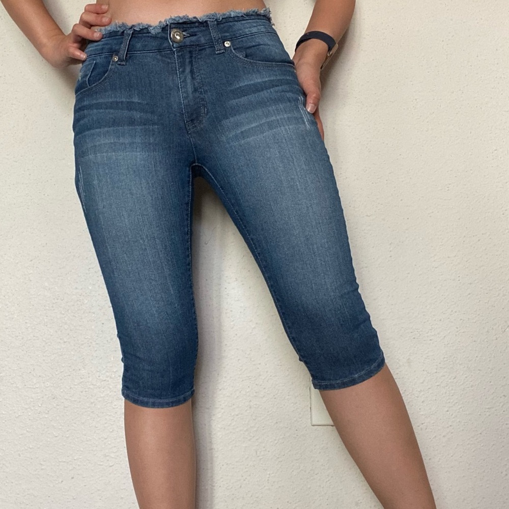 Guess Capris Denim Jeans